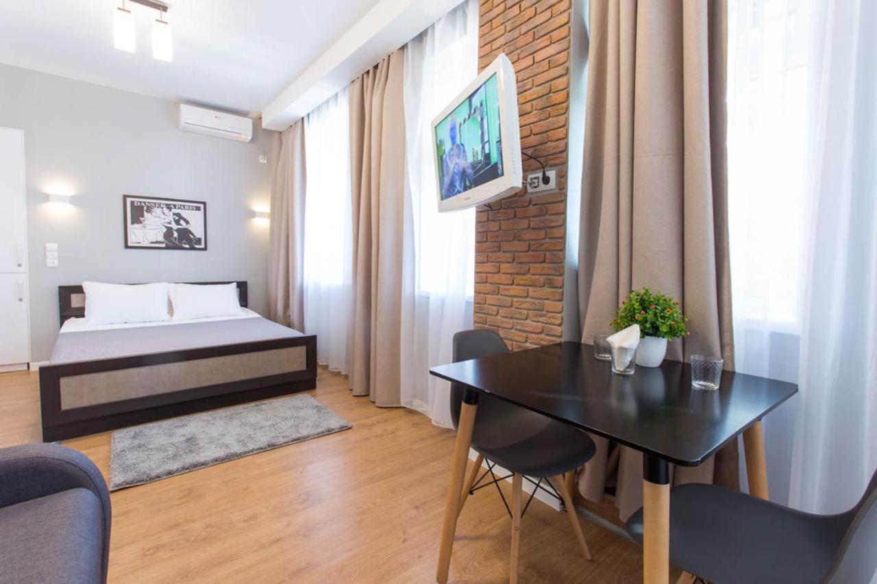 Modern Studio Beside Metro Yaroslava Mudroho, Universytet - Chernyshevska Str 95-7 Charków Zewnętrze zdjęcie