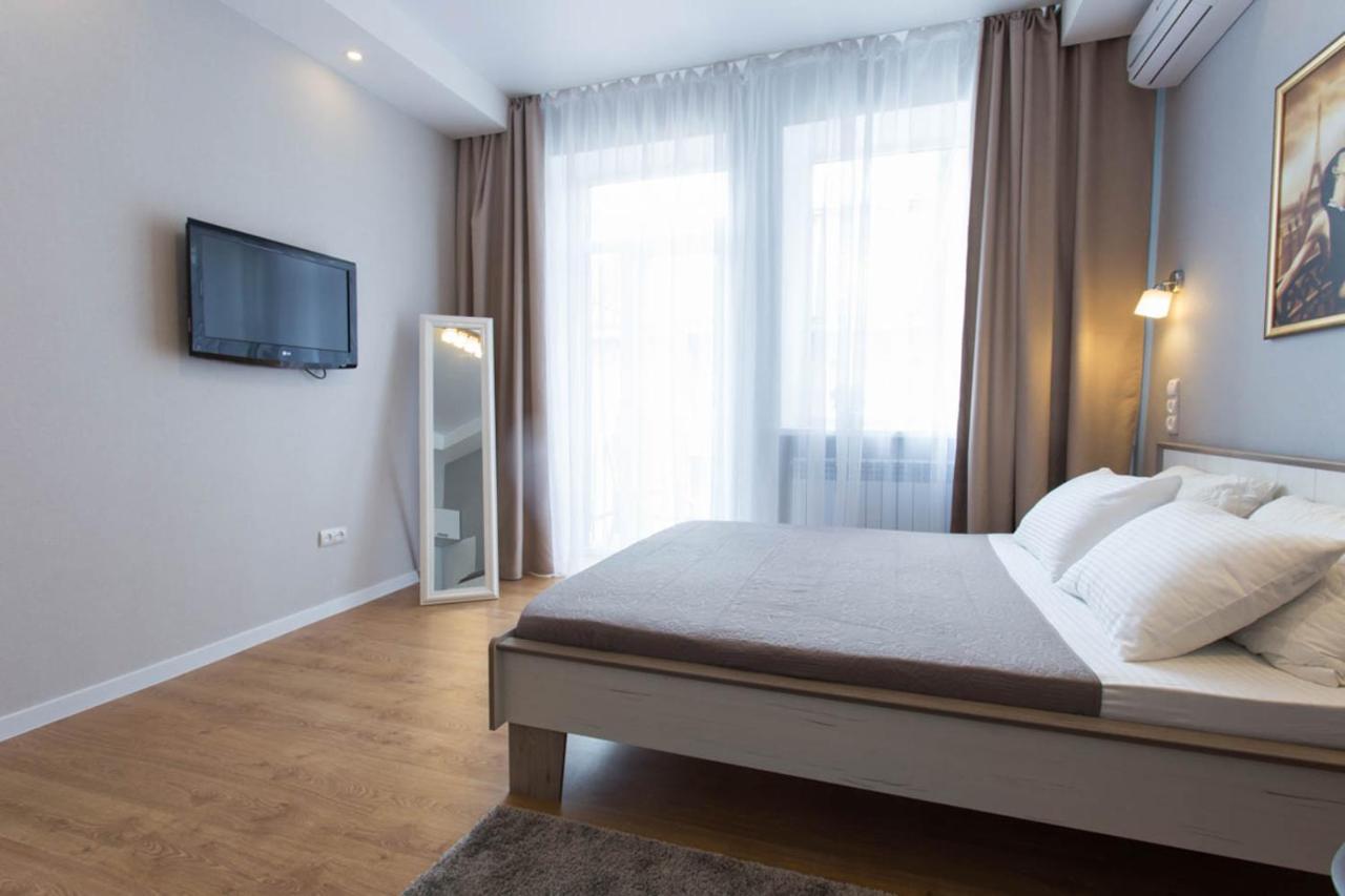 Modern Studio Beside Metro Yaroslava Mudroho, Universytet - Chernyshevska Str 95-7 Charków Zewnętrze zdjęcie