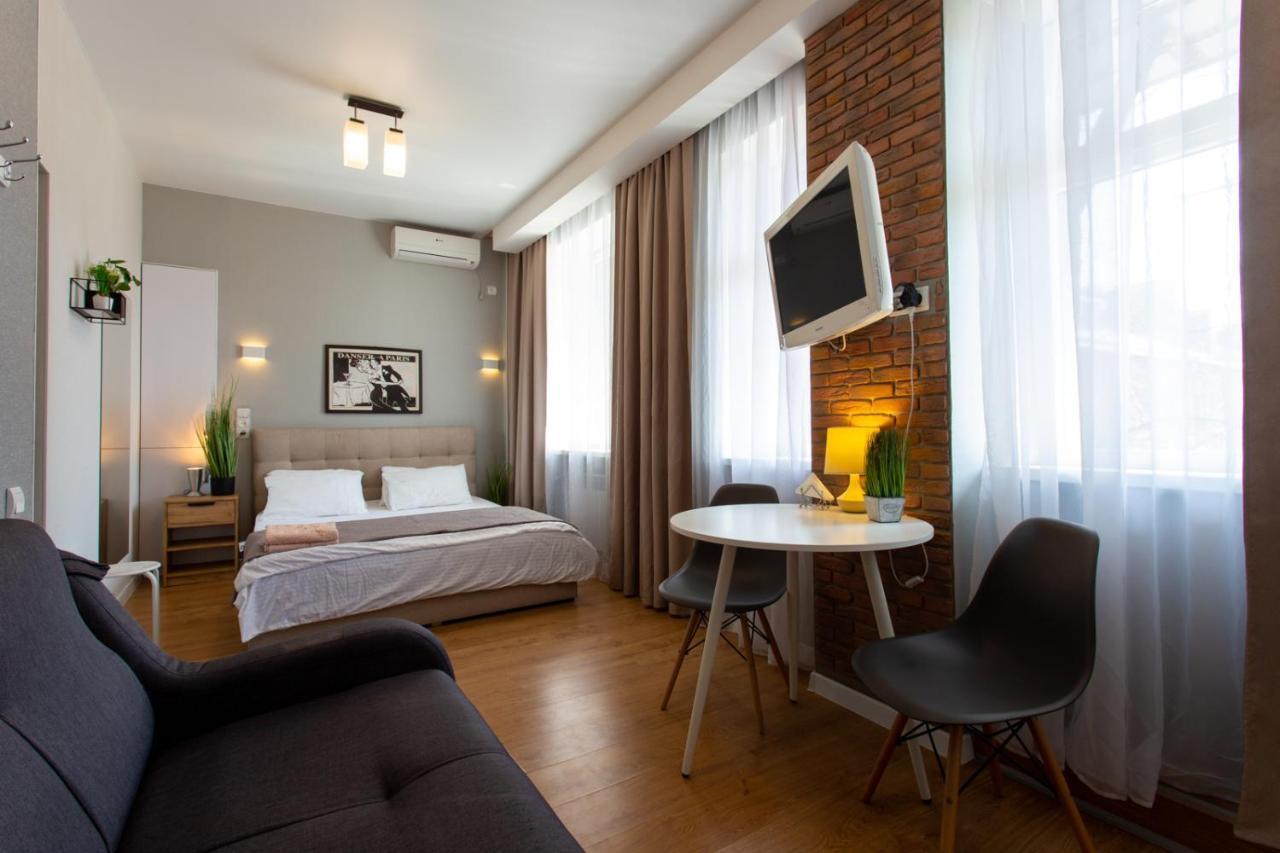 Modern Studio Beside Metro Yaroslava Mudroho, Universytet - Chernyshevska Str 95-7 Charków Zewnętrze zdjęcie